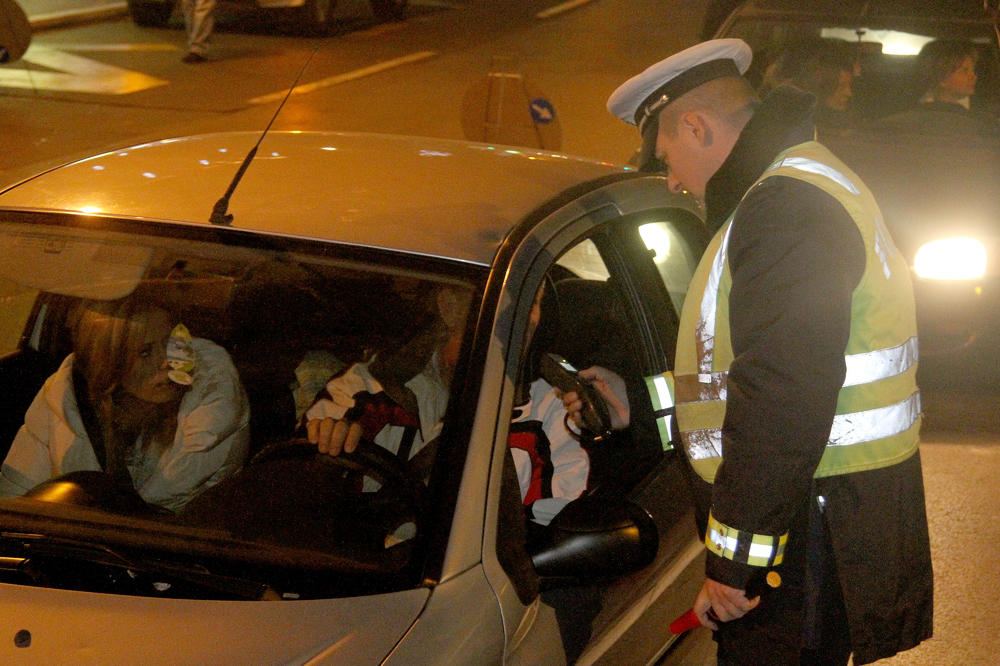 SEDAJU ZA VOLAN PIJANI I DROGIRANI: Policija u Požarevcu za vikend iz saobraćaja isključila četiri bahata vozača!