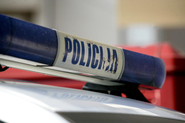 ZAPLENA U BOSILEGRADU: Policija našla narkotike, barut, ali to nije sve