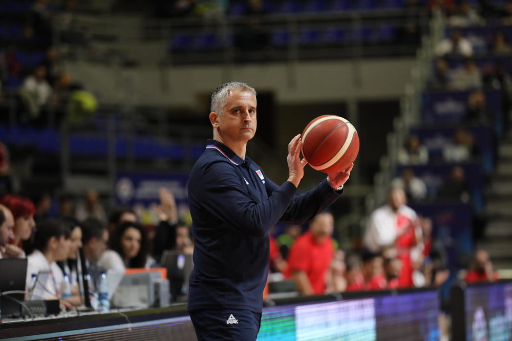 ODREĐENI DOMAĆINI BALONA U KVALIFIKACIJAMA: Evo gde će se za Eurobasket boriti Srbi i Srpkinje!