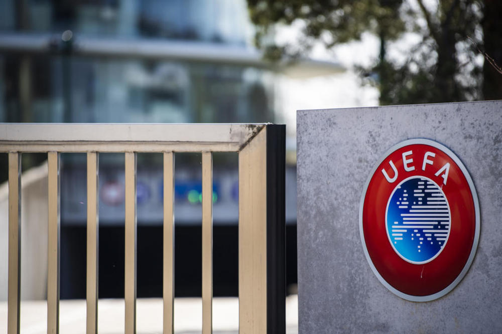 FUDBALSKI ZEMLJOTRES: UEFA menja format Lige šampiona!
