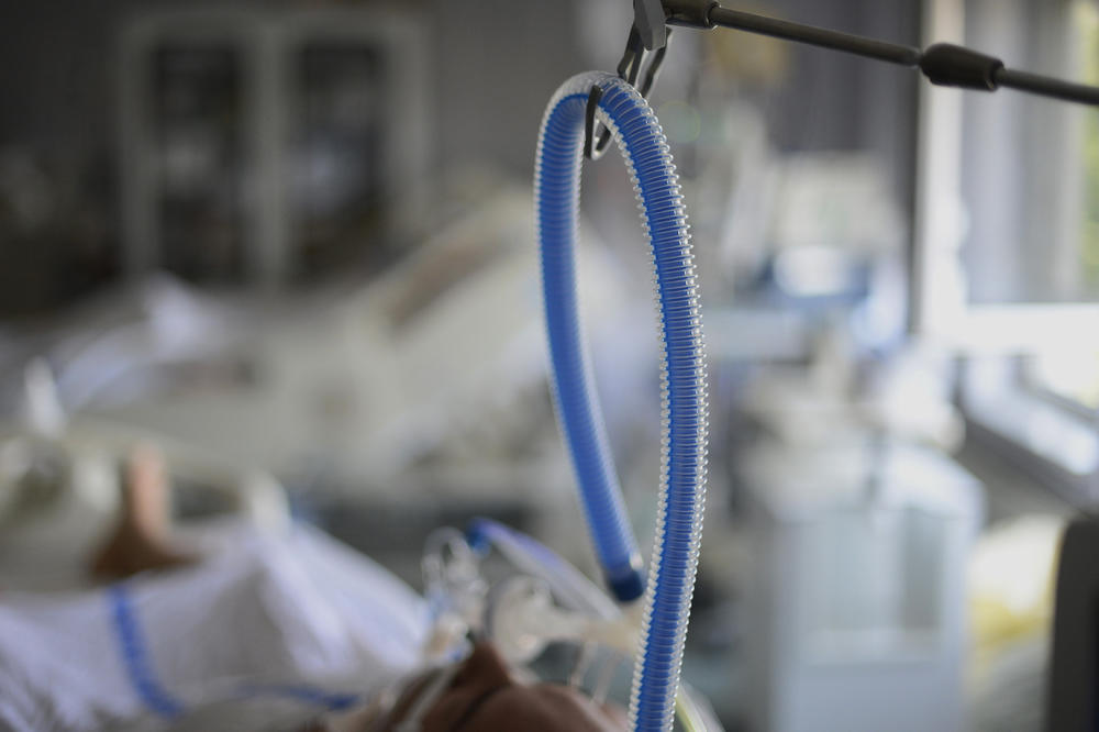 U NIŠU UMRO JEDAN PACIJENT: Hospitalizovano još 86 zaraženih koronom