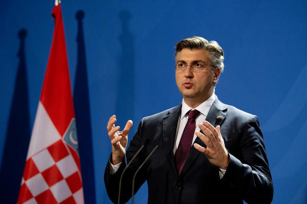 PLENKOVIĆ: Hrvatska nije smetnula s uma podizanje tužbe protiv SRBIJE i zahteva za ratnu odštetu!