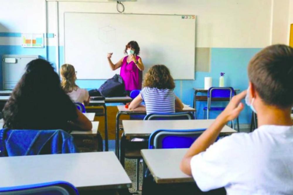 BEZ VAKCINACIJE, NEMA U UČIONICE: Italijanska vlada donela važnu odluku za sve nastavnike!