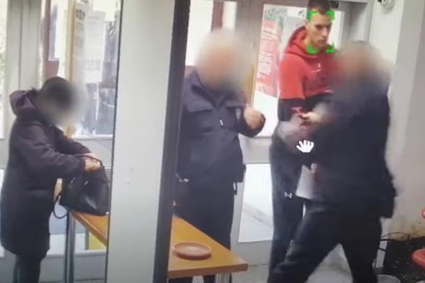 PRETERANA UPOTREBA SILE SPLITSKIH POLICAJACA: Pretukli mladića zato što nije nosio zaštitnu masku! (VIDEO)