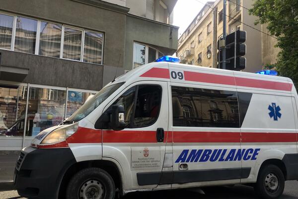 SUDAR U BRAĆE JERKOVIĆ: 5 osoba povređeno, dete prevezeno u Tiršovu!