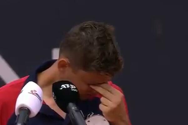 SUZE TUGE POSLE FINALA: Krajinović zaplakao dok se obraćao publici (FOTO)