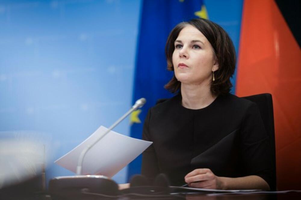 ŠOLC JE NAJAVIO: Analena Berbok će uskoro posetiti Ukrajinu