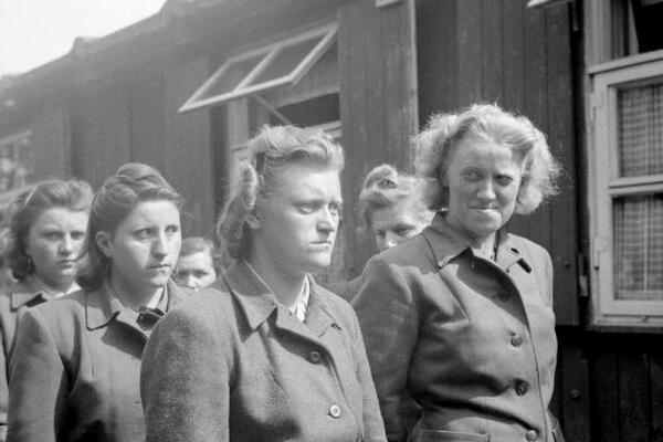 STRAH I TREPET DRUGOG SVETSKOG RATA: Ovo su ŽENE čuvari u nacističkim LOGORIMA, ono što su radile je MONSTRUOZNO!