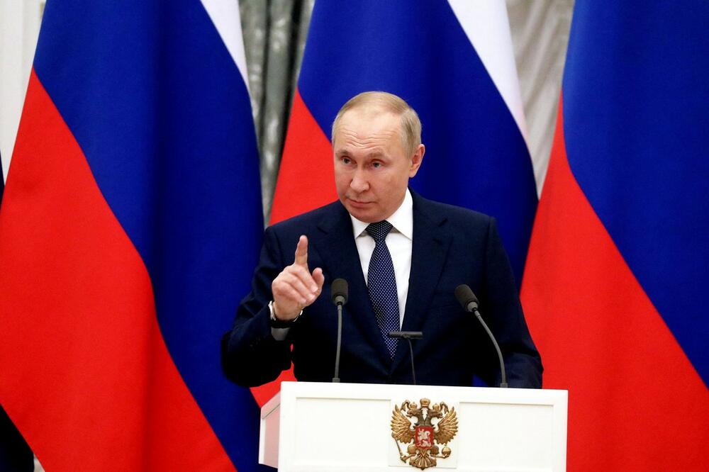 "ZAPADNE ZEMLJE SE PONAŠAJU KAO DA JE SVET NJIHOVO VLASINIŠTVO, ALI NIŠTA NE TRAJE VEČNO": Putin se obraća!