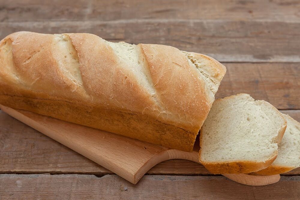 SRBI IMAJU NAJČUDNIJA VEROVANJA: Da li su vam bake savetovale da jedete okrajak hleba, evo i zašto
