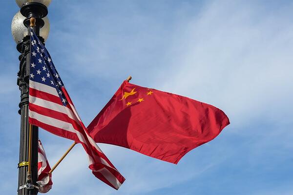 Visoki kineski i američki zvaničnici pripremaju posetu Blinkena Kini