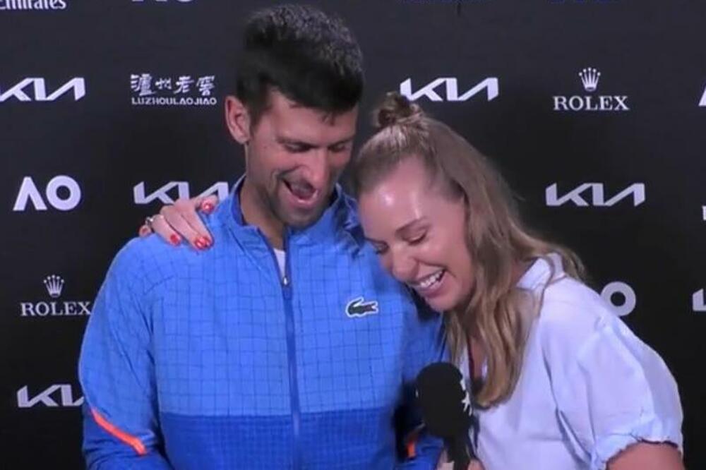 ĐOKOVIĆ ODUŠEVIO LEPU PLAVUŠU: Dobila je neočekivan poklon, a Novak topao zagrljaj... Ne, DVA zagrljaja! (VIDEO)