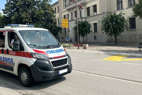 NOVOROĐENČE STARO DESET DANA OSTALO BEZ DELA PRSTA: Babica suspendovana nakon nemilog događaja u Skoplju