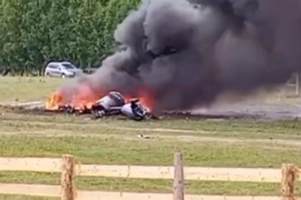 SRUŠIO SE HELIKOPTER U SIBIRU! Letelica se zapalila prilikom SLETANJA, ima POGINULIH (VIDEO)