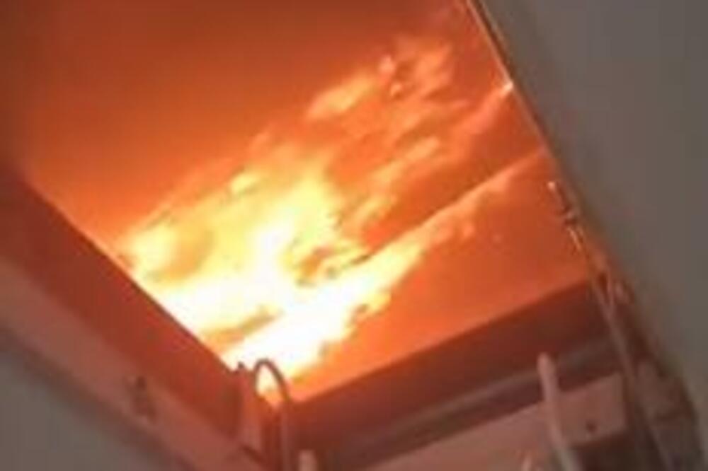 VATRA SE PROŠIRILA NA NAJPOZNATIJI HOTEL U BANJALUCI: Pojavili se snimci STRAVIČNOG požara (VIDEO)