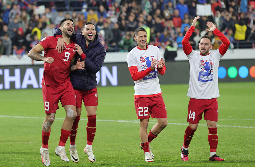 Aleksandar Mitrović, Nemanja Radonjić, Saša Lukić i Andrija Živković slave plasman na EURO