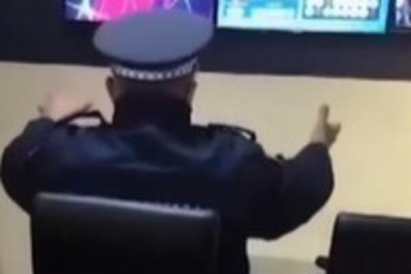 OVOM POLICAJCU CEO BALKAN VRIŠTI OD SMEHA! Igrao tombolu, ali 48 nikako da se pojavi, a onda...VALJAĆETE SE (VIDEO)