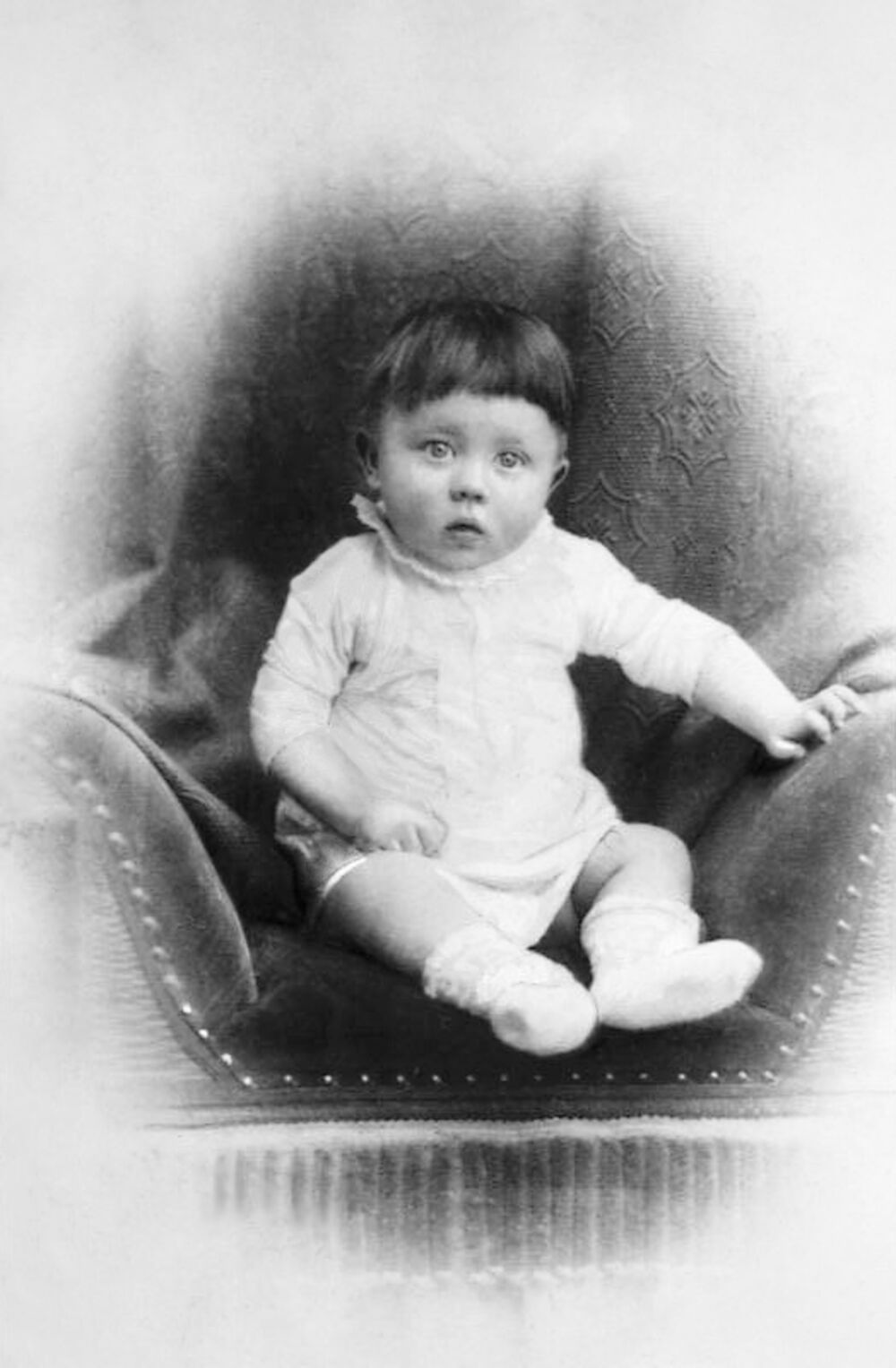 Adolf Hitler kao beba