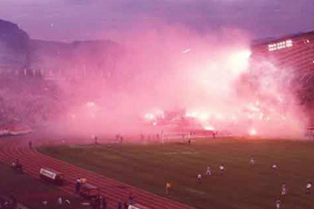 Dan kada je na Poljudu zapaljena jugoslovenska zastava, a Torcida napala igrače Partizana! (VIDEO)