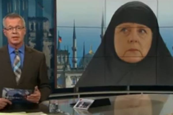Minareti krase panoramu Berlina, Merkel sa čadorom na glavi! (VIDEO)
