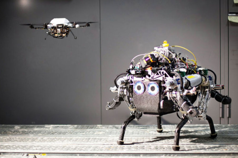 Šta se desi kad se ujedine robot i dron? (VIDEO)