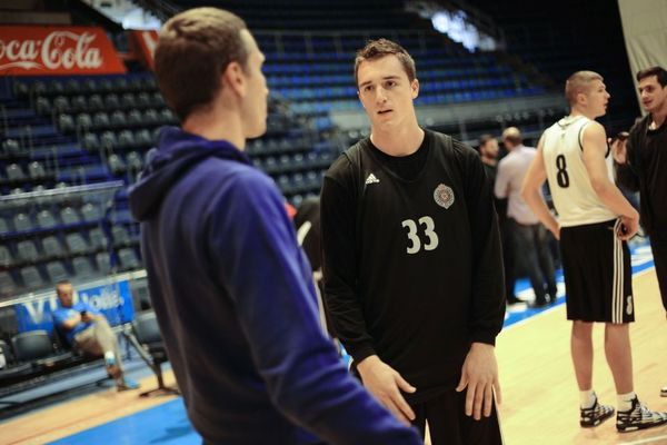 Anđušić se zvanično vratio u Partizan i uzeo saigraču broj!