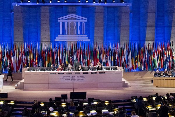 Izdali nas: Slovenija, Crna Gora i Makedonija glasale za ulazak Kosova u UNESCO!