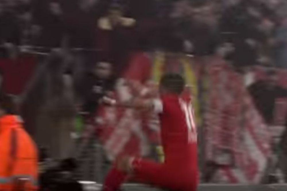 Fudbaler u transu od sreće zbog datog gola zamalo slomio vrat! (VIDEO)