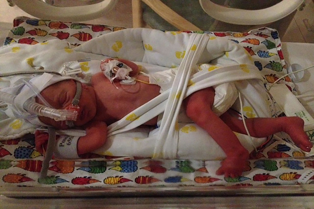 Horor u Vršcu: Majka bolesnu bebu bacila na pod bolnice?