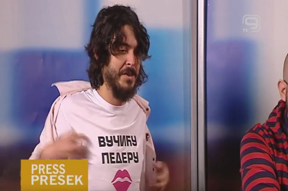 Novinar se u emisiji pojavio u majici Vučiću, pe*eru! (VIDEO)