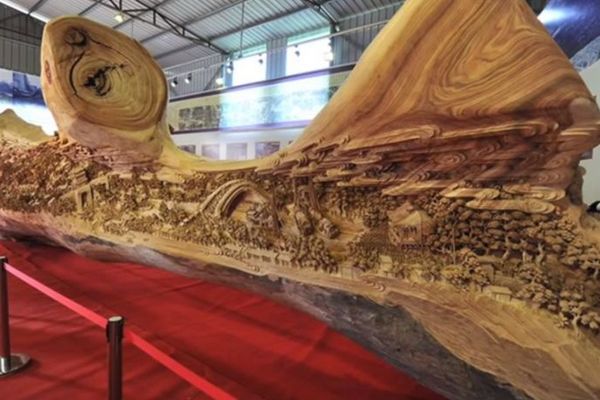 Drvena skulptura četiri godine duga: Impresivna rezbarija kineskog umetnika (FOTO) (VIDEO)
