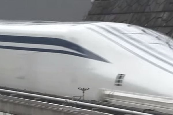 Ovo je najbrži voz na svetu! Šiba 603 kilometra na čas! (VIDEO)