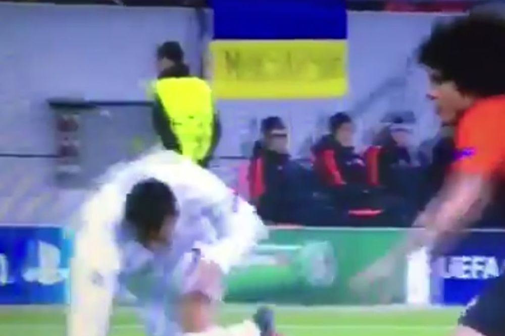 Ronaldo, kućo, pa kakvo je to poniranje na terenu? (VIDEO)