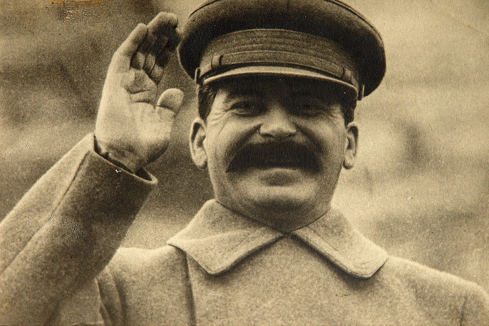 Voleo je vino i vesterne, a bogami i krv: 25 činjenica o Staljinu koje najverovatnije niste znali! (FOTO) (VIDEO)