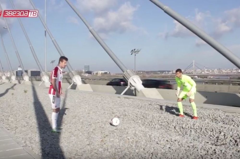 Fudbaleri Zvezde zaustavili saobraćaj na Mostu na Adi! (VIDEO)