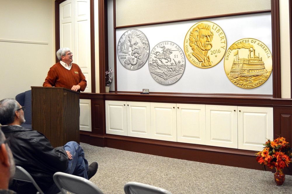 Stižu novi dolari! 100.000 zlatnih i 350.000 srebrnih kovanica sa likom Marka Tvena (FOTO)