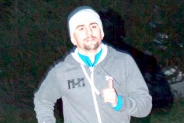 Dok vi lečite mamurluk od lude noći, neko je jutros morao da trči 6 km po mrazu! (FOTO)