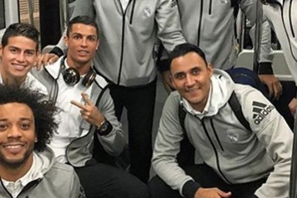 Ronaldo i kompanija izabrali neobičan prevoz za utakmicu u Valensiji! (FOTO)