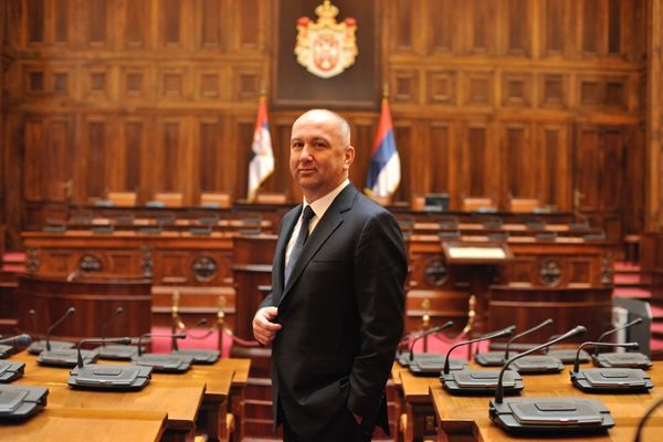 Nenad Popović: Zašto je Srbiji potreban zid s Makedonijom? (FOTO)
