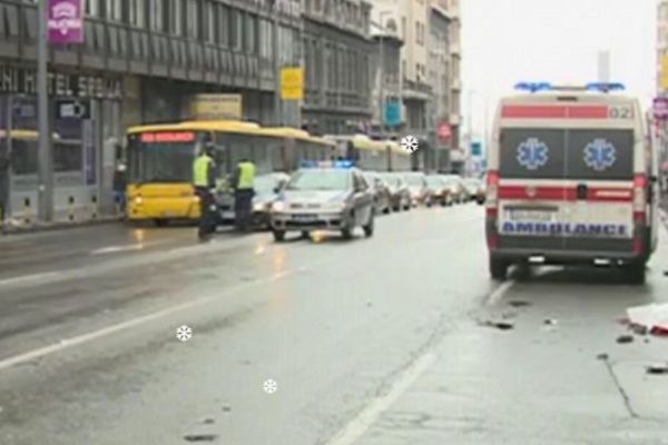 Leteo 20 metara: Rumunski državljanin udario mladića autom i usmrtio ga na licu mesta!