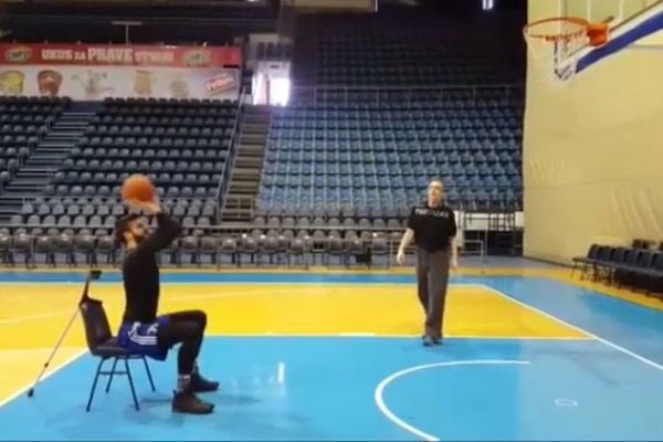 Džikić ne gleda kroz prste kad si povređen: Ovako se oporavlja Mihajlo Andrić! (VIDEO)