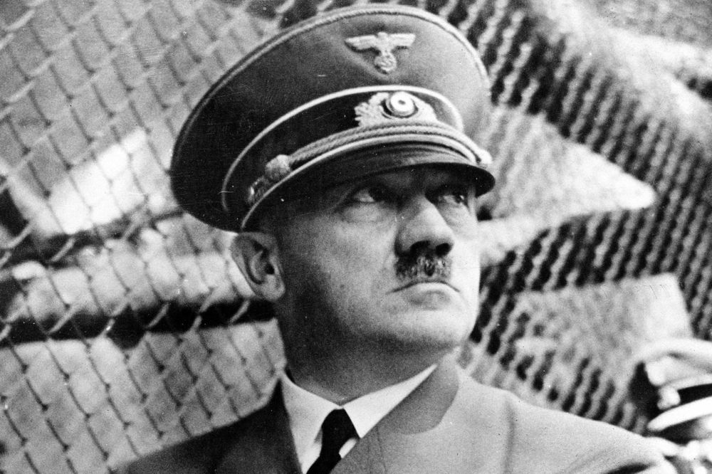 13 najluđih teorija o Hitleru u koje ljudi stvarno veruju! (FOTO) (GIF)