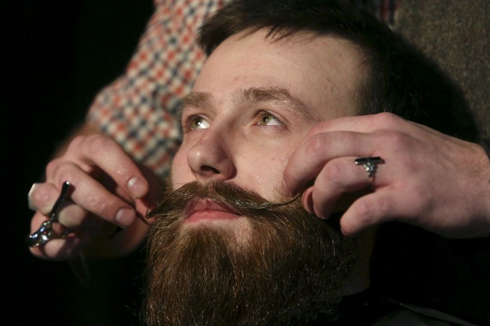 Da li su muške brade pretnja za zdravlje ili kriju potpuno nove kulture? (GIF)