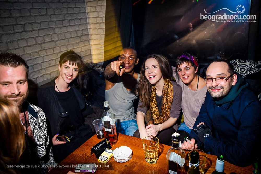 Ovako se provodi Triki u popularnom beogradskom klubu! (FOTO)
