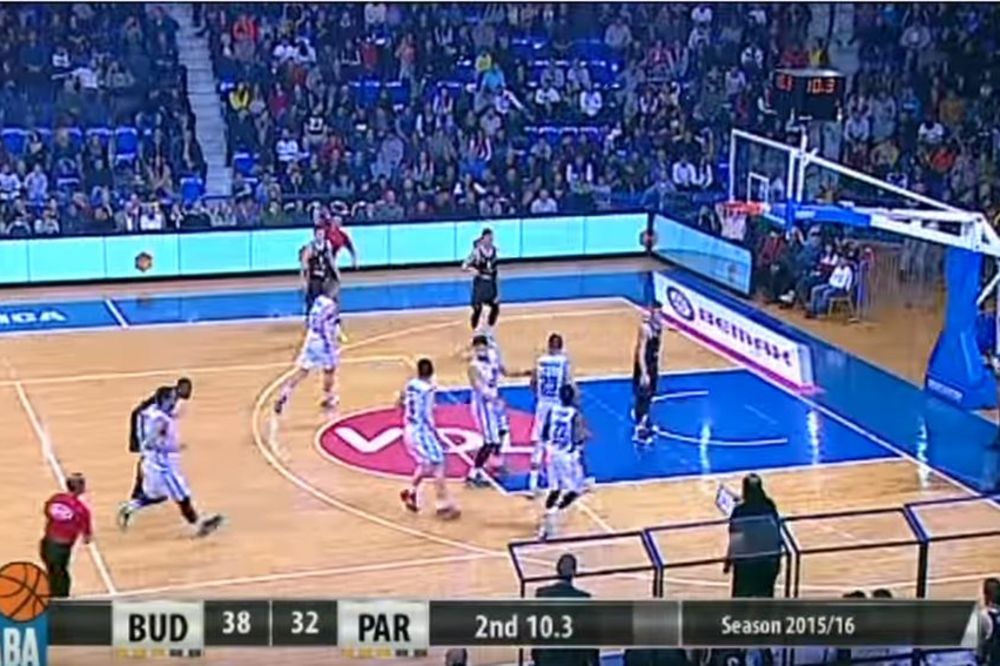 U Budućnosti zaboravili da se košarka igra sa pet igrača na terenu! (VIDEO)