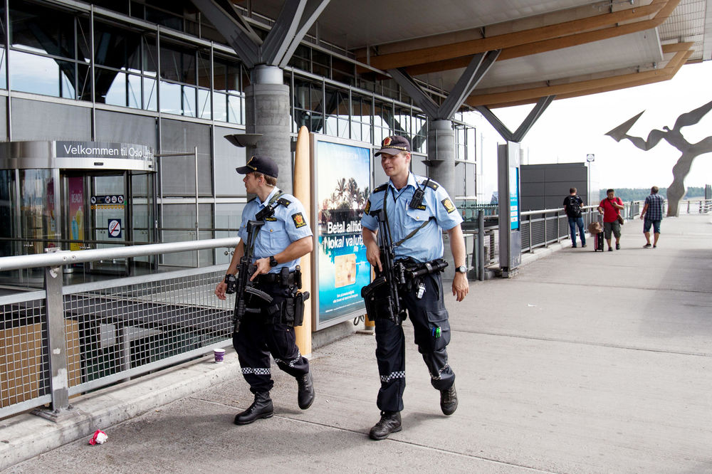 Naravno, nije naša: Ova evropska zemlja rešila je da razoruža svoju policiju! (FOTO)