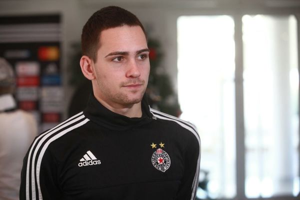 Partizan prelomio: Andrija Živković se vraća sa priprema i odstranjuje iz tima?