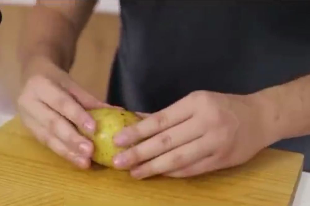 Odmah ih isprobajte: 6 kulinarskih trikova za prekaljene domaćine! (VIDEO)