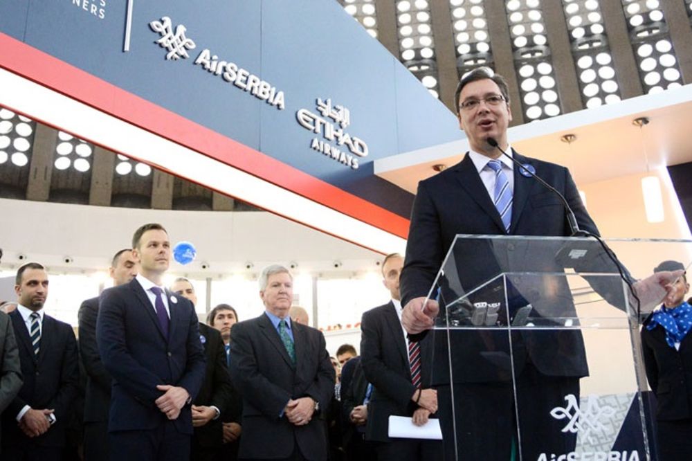 Vučić napušta Srbiju, hoćete li i vi? Prvi kupio kartu za Njujork za samo 399 evra! (FOTO)