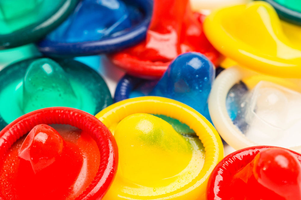 Porno industrija odahnula: Kondomi u filmovima za odrasle nisu obavezni! (FOTO)